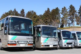 無料送迎で利用されるバス